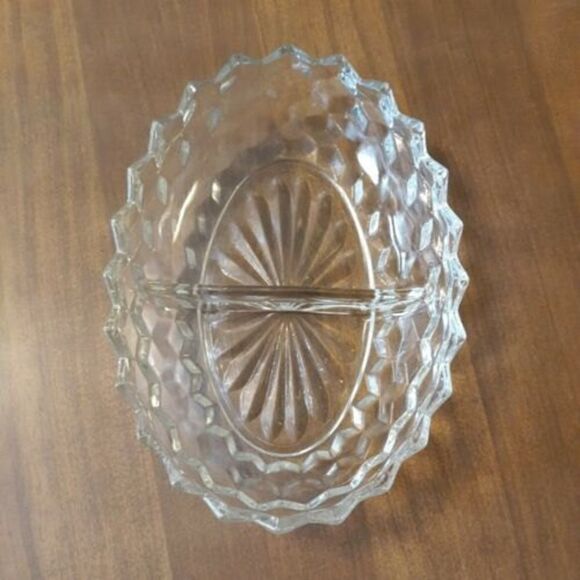 Whitehall by Colony Clear Stacked Cube Design Divided Oval Vegetable Bowl 10" - Picture 2 of 6